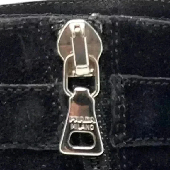 Prada Black Suede Pointed Toe French Kitten Heel Side Zip Ankle Boots Size 8 - Picture 4 of 15